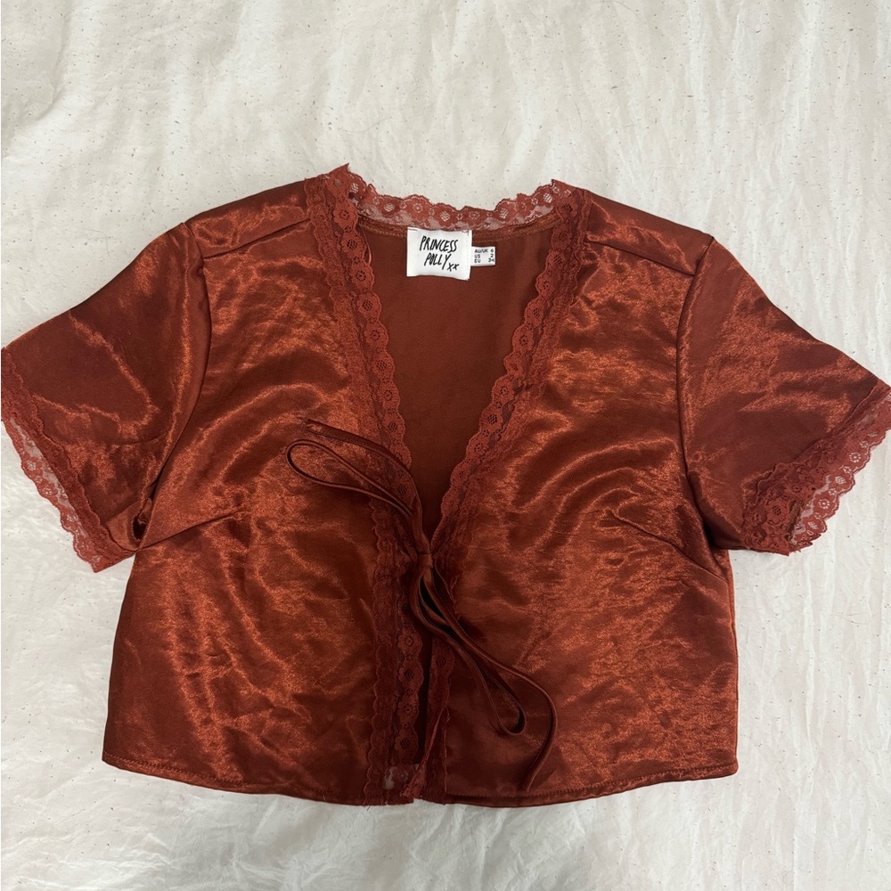 Cropped blouse